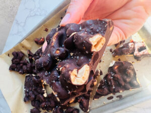 Chocolate Cashew Bark