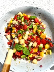 Refreshing Summer Peach Salad